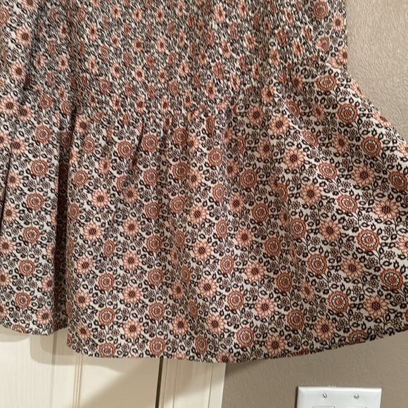 Hayden Puff Sleeve Smocked Peplum Top L - Picture 5 of 7